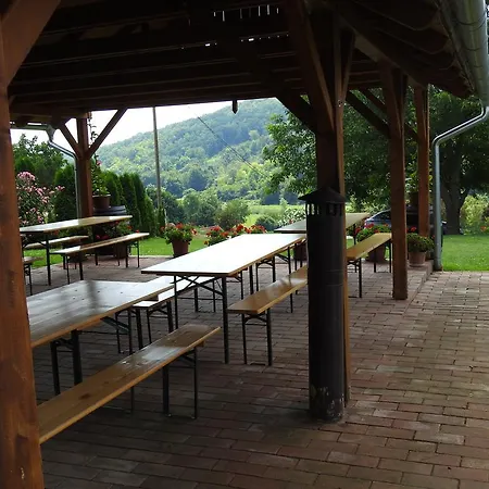 Guest house Blum Pince - Borozo Vendeghaz 3*