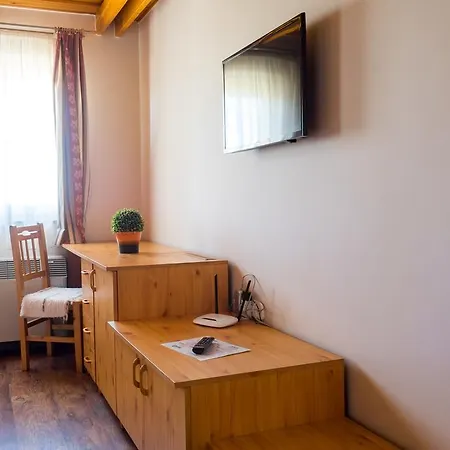 Guest house Blum Pince - Borozo Vendeghaz Villany